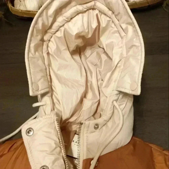 Bagatelle Coat - Picture 6 of 7